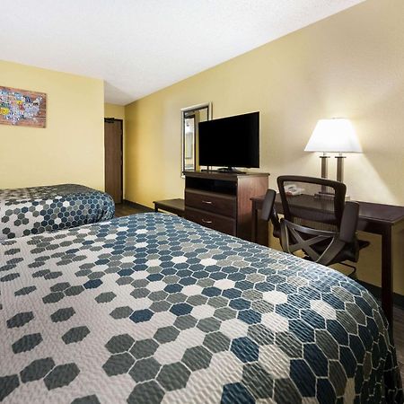 Econo Lodge Spotsylvania Town Center Fredericksburg Exterior photo